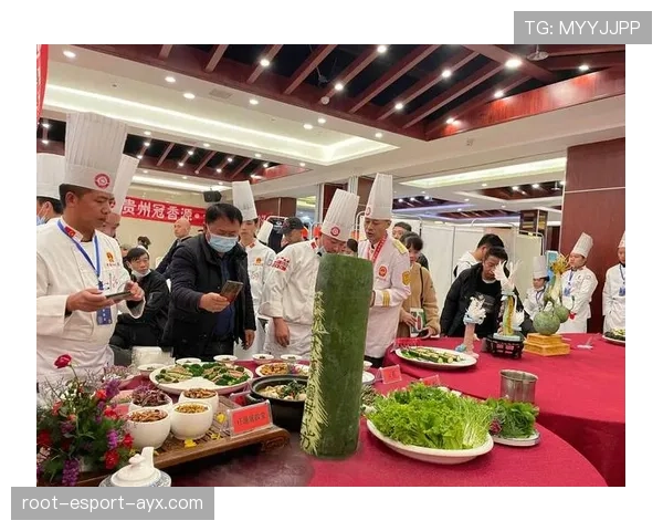 [战队名]基地大厨的一天：为了保证选手的营养均衡，大厨已经拿到了高级营养师证🥗